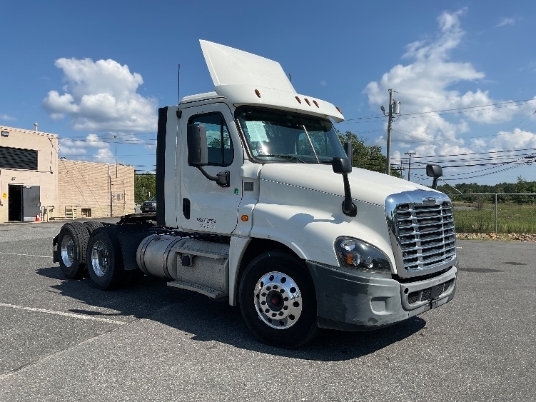2018 FREIGHTLINER CASCADIA 125 in Millville, NJ