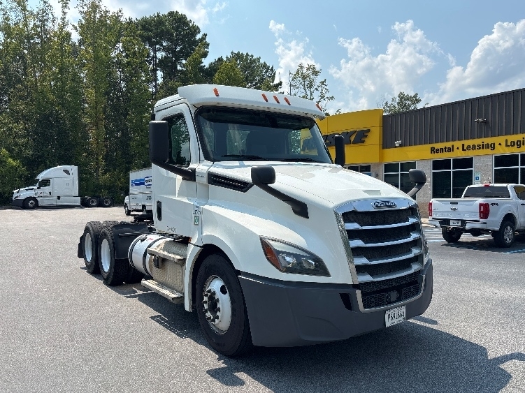2020 FREIGHTLINER CASCADIA 126 in Ladson, SC