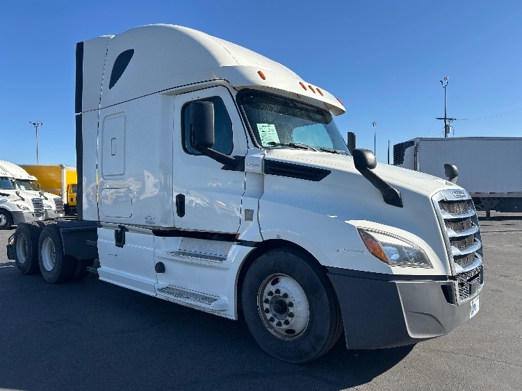2020 FREIGHTLINER CASCADIA 126 in Phoenix, AZ