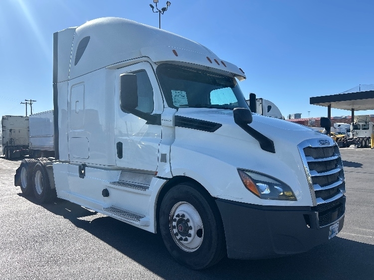 2020 FREIGHTLINER CASCADIA 126 in Phoenix, AZ