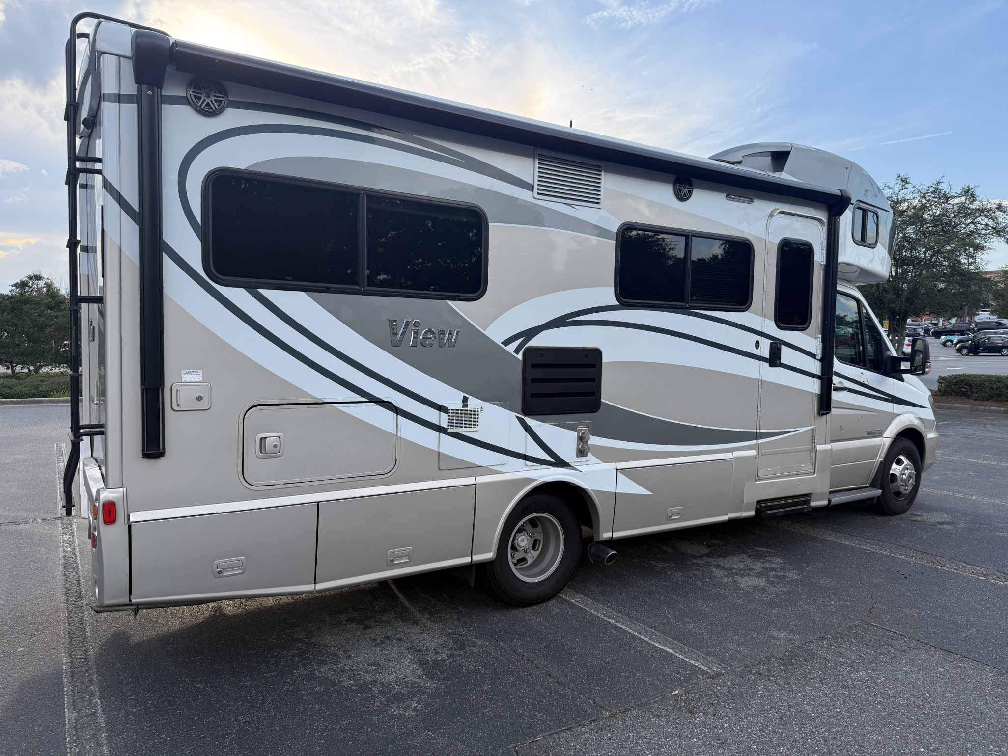 2016 Winnebago VIEW 24J in cornelius NC