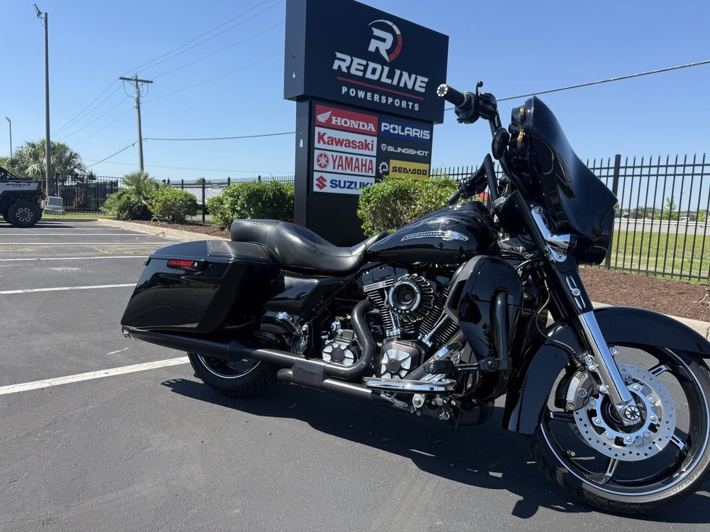 2016 Harley-Davidson FLHXSE - CVO Street Glide CVO in Myrtle Beach, SC