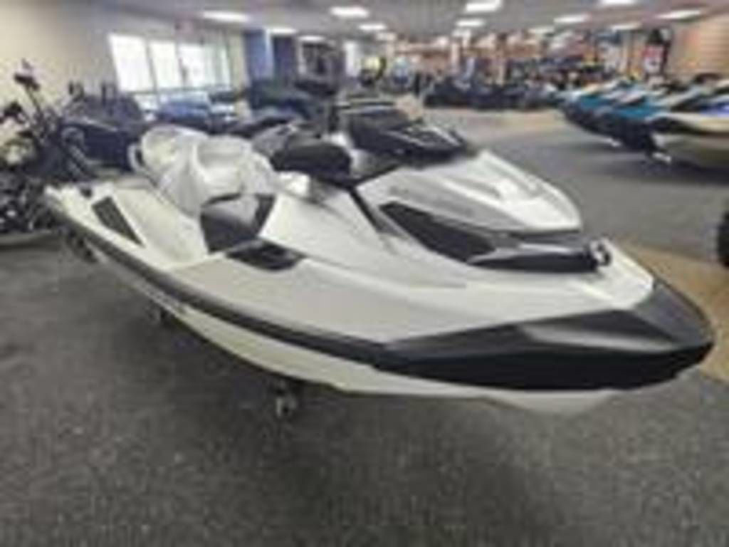 2026 Sea-Doo GTX Limited 325 White Pearl Premium LIMITED 325 in Daytona Beach, FL