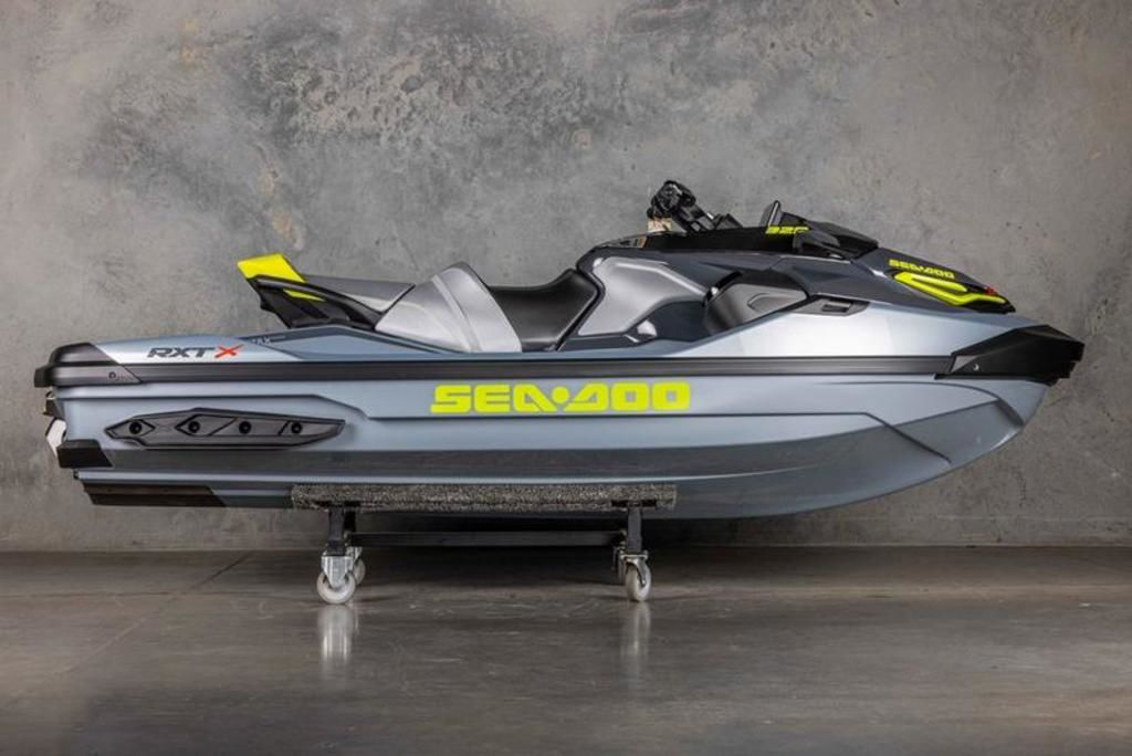2026 Sea-Doo RXT-X 325 Ice Metal Manta Green X 325 in Georgetown, TX