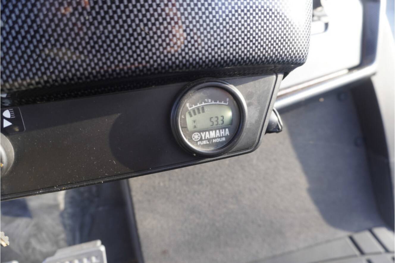 A photo of this 2017 Yamaha Drive2 EFI Quietech PTV