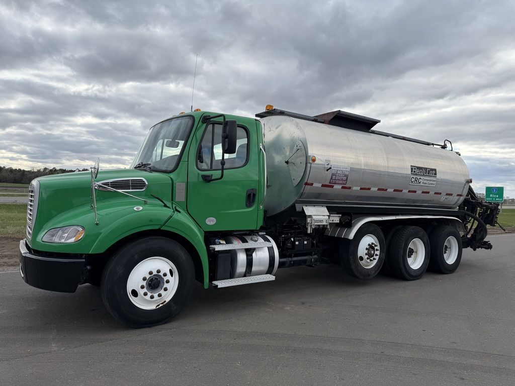 2021 FREIGHTLINER BEARCAT ASPHALT DISTRIBUTOR in Rice, MN