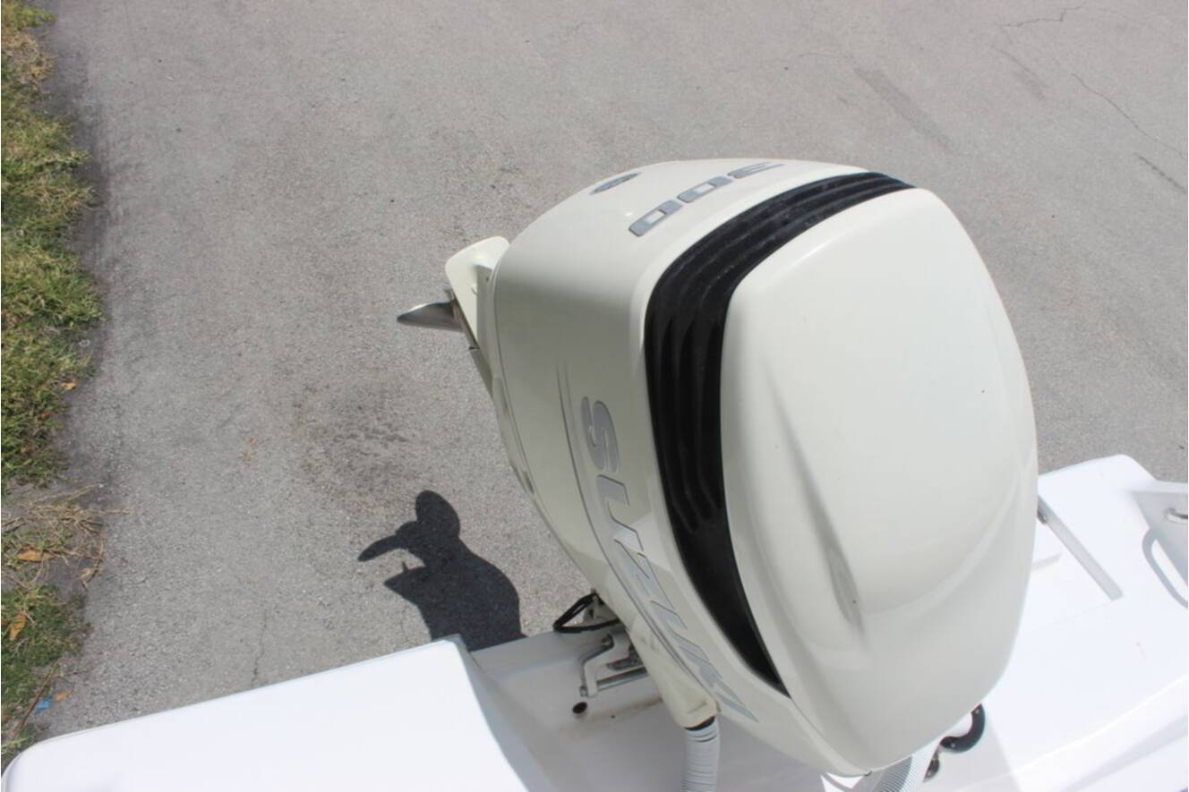 A photo of this 2018 Sportsman Heritage 231 Center Console