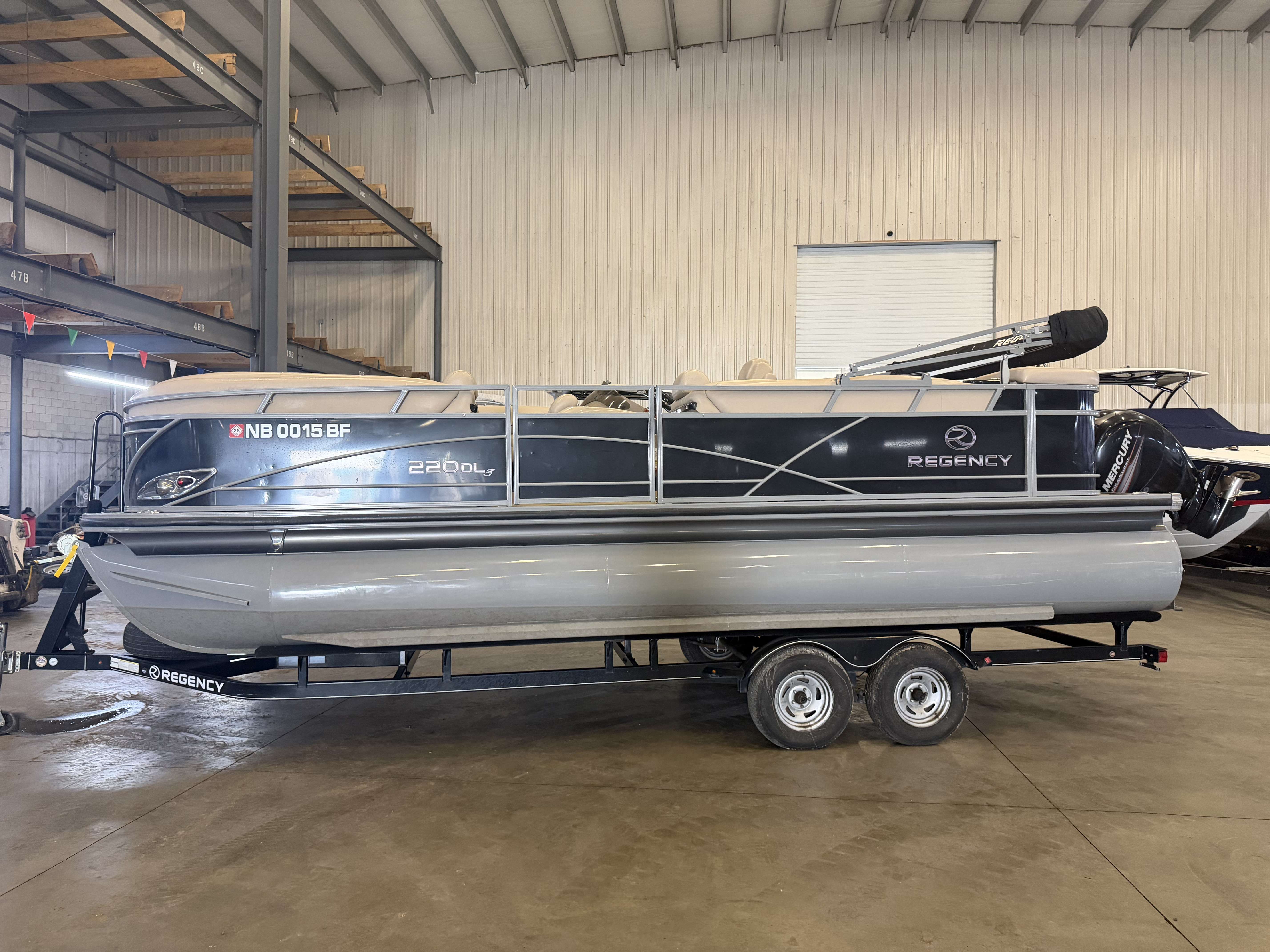 2016 Regency 220 DL3 in okoboji IA