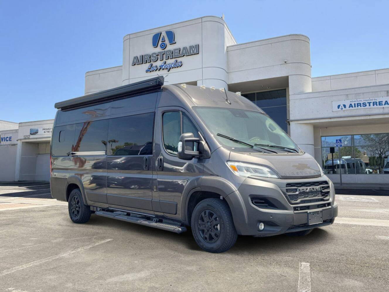 A photo of this 2026 Airstream Rangeline 21