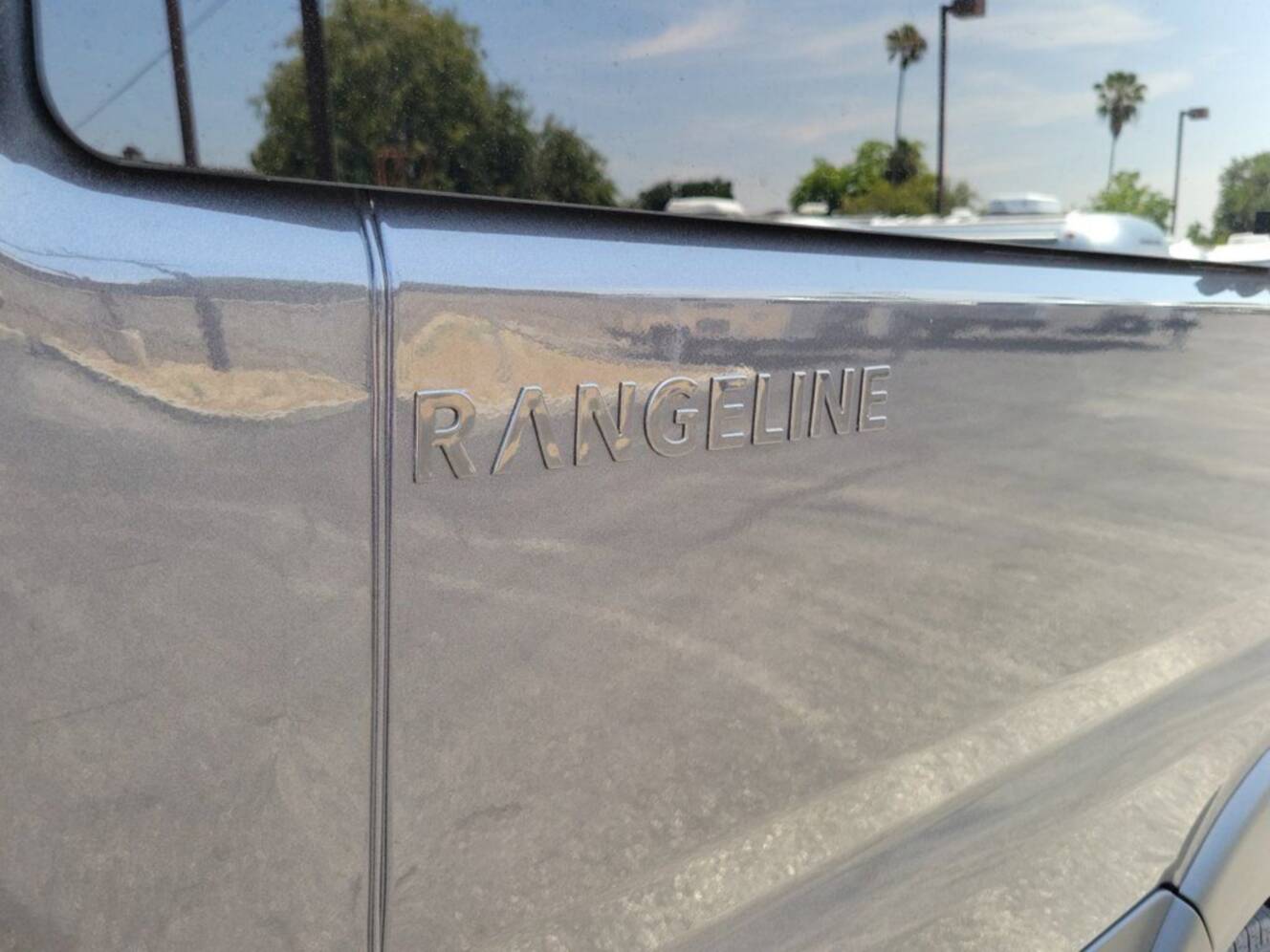 A photo of this 2026 Airstream Rangeline 21