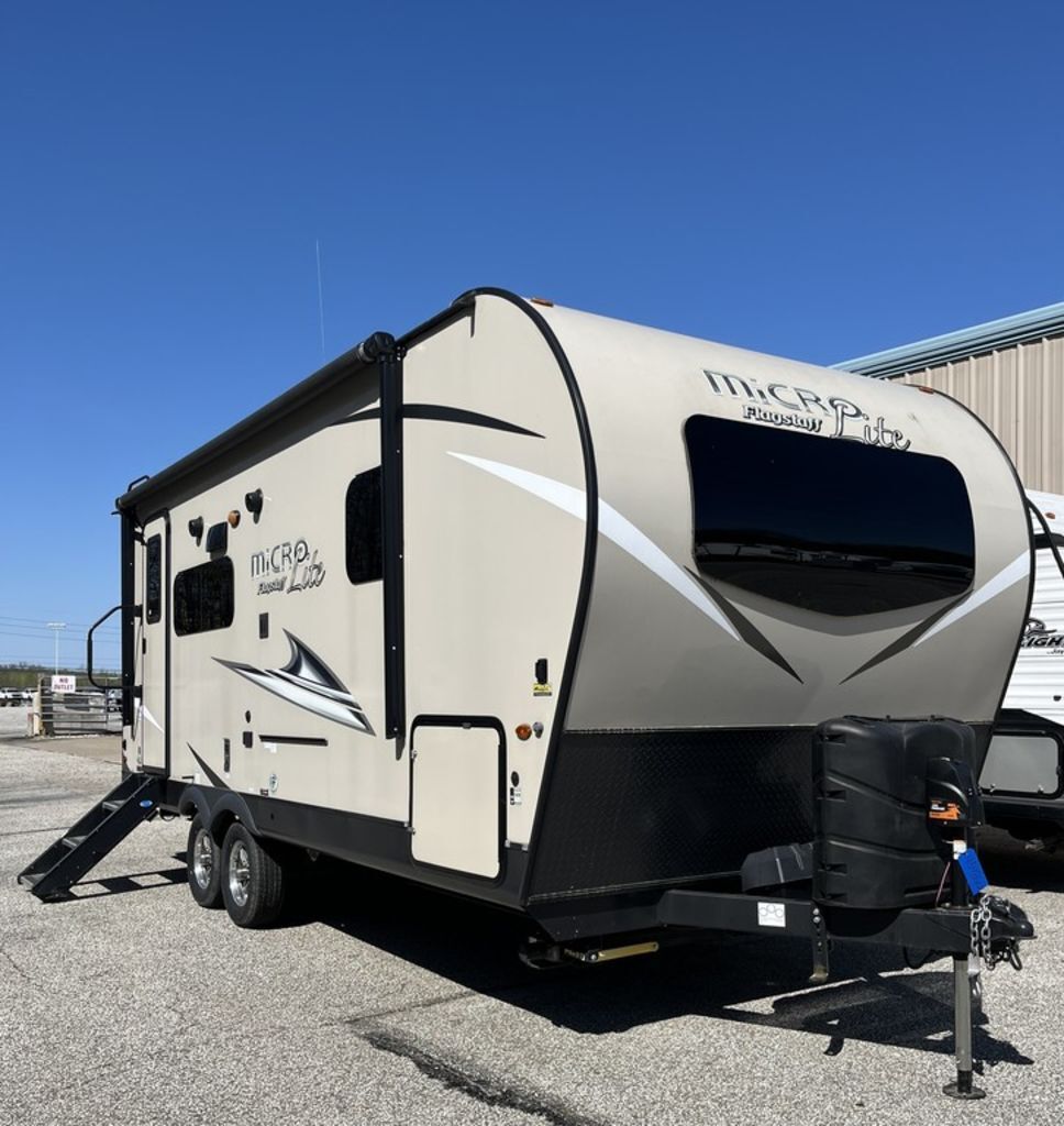 2020 Forest River Flagstaff Micro Lite 22FBS in erie PA