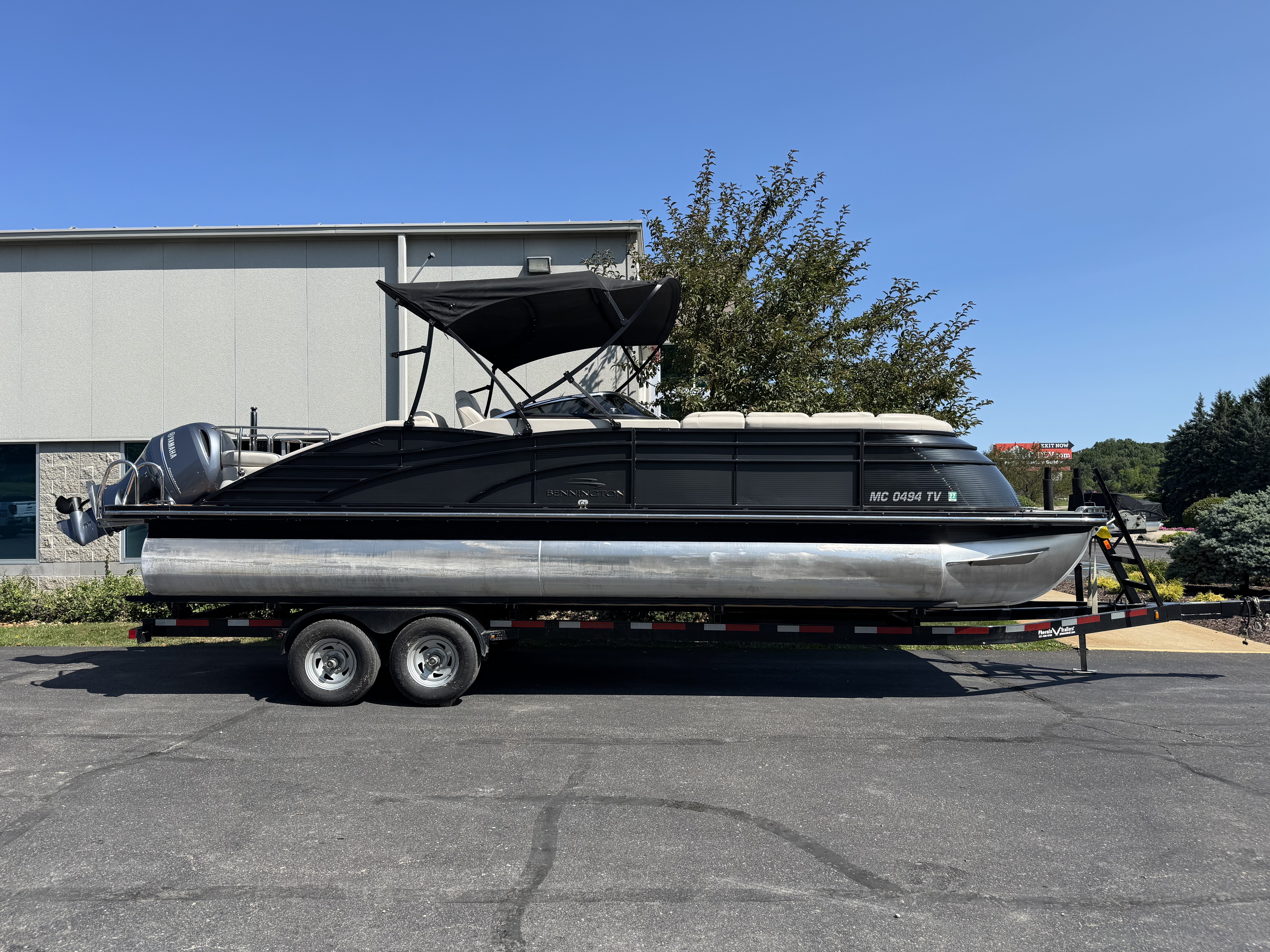 2015 Bennington 25Q in fenton MI