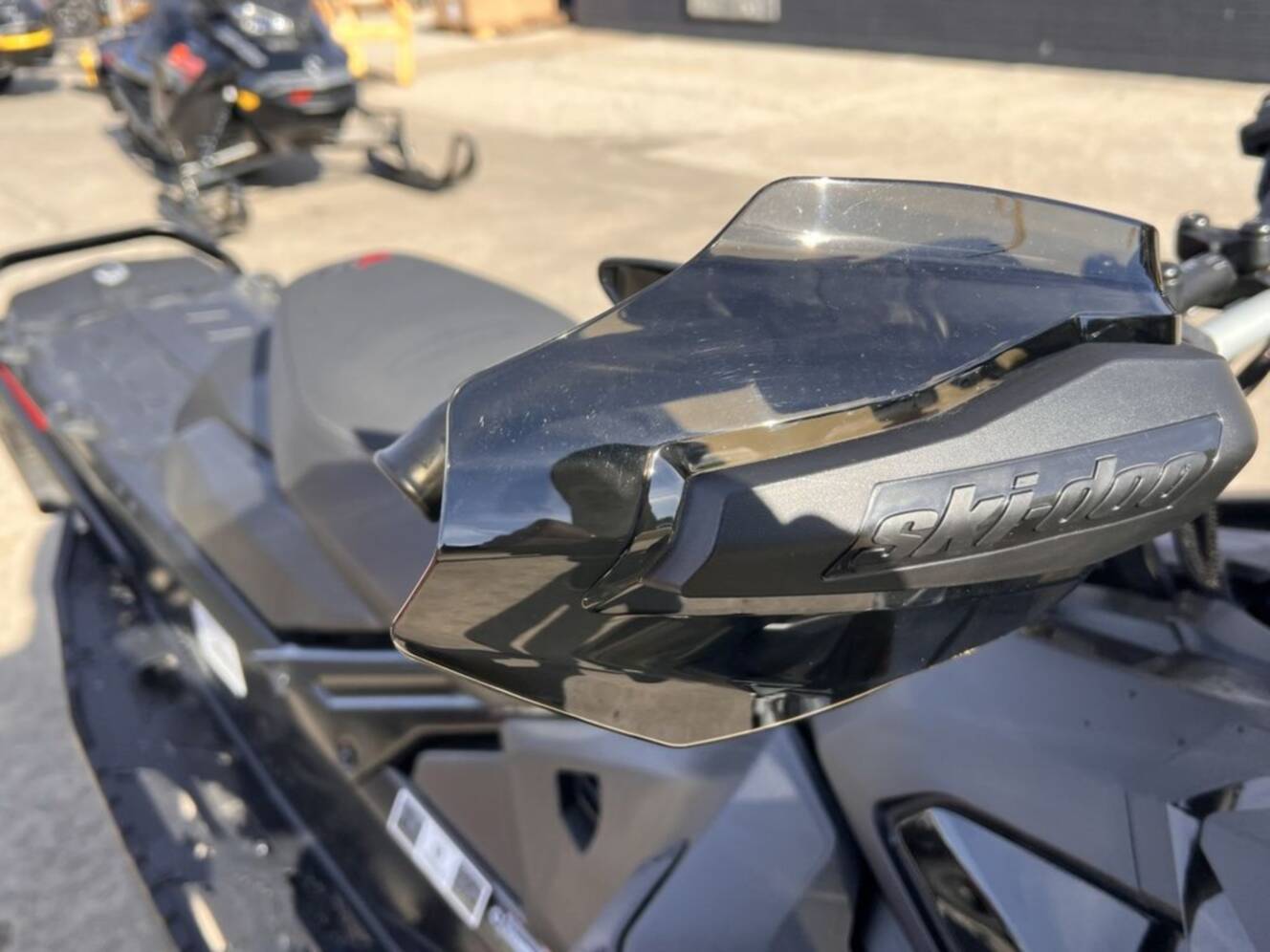 A photo of this 2025 Ski-Doo Renegade® X-RS® 900 ACE Turbo R Ice R. XT 1.5 Std_7.2