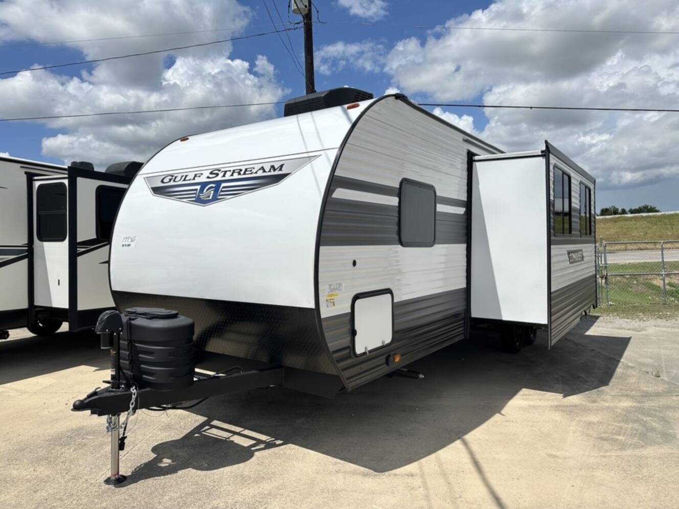 A photo of this 2026 Gulf Stream Conquest Lite Ultra-Lite 279BH
