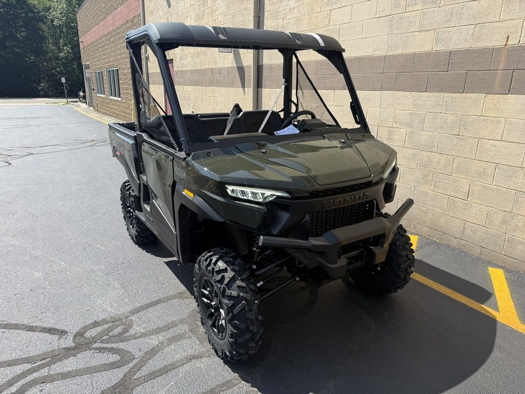 2026 Honda® Pioneer 1000 Deluxe in brighton MI