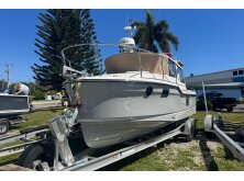 Ranger Tugs R-25 Preview image