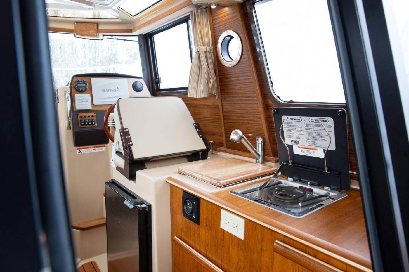 A photo of this 2027 Ranger Tugs R-23
