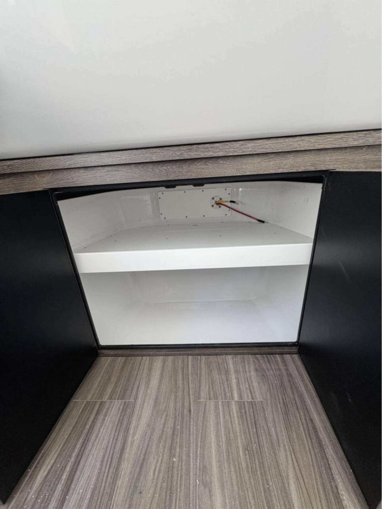 A photo of this 2026 Sportsman Heritage 321 Center Console