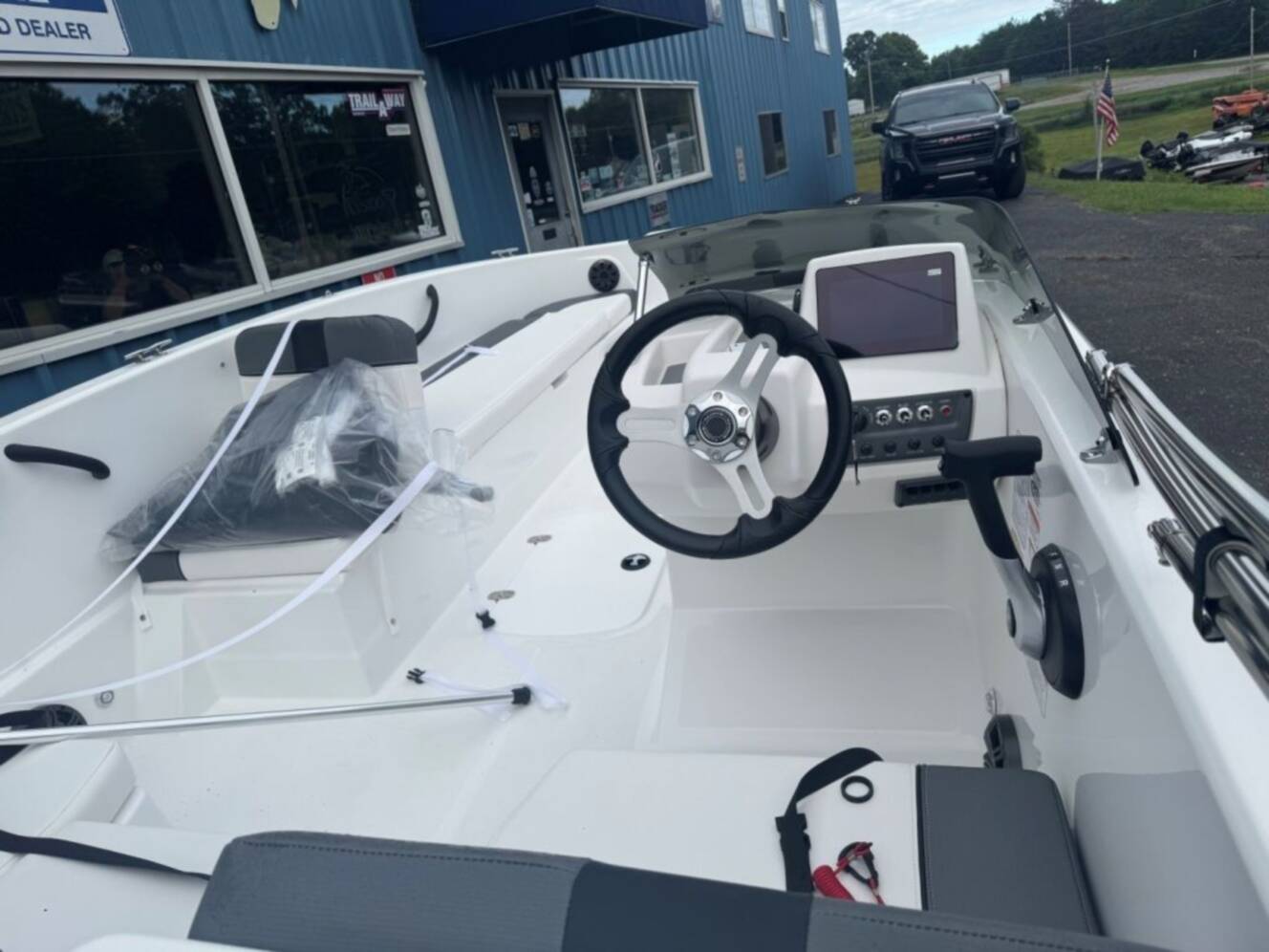 A photo of this 2027 Tahoe Boats T18