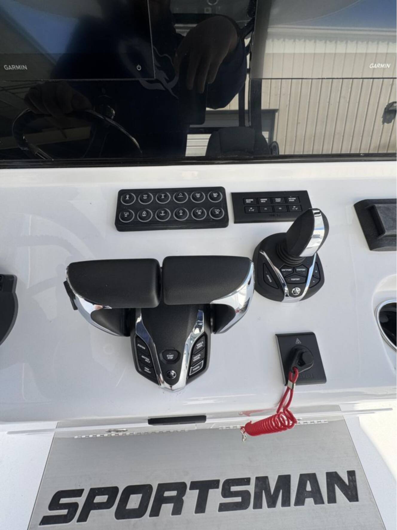 A photo of this 2026 Sportsman Heritage 321 Center Console