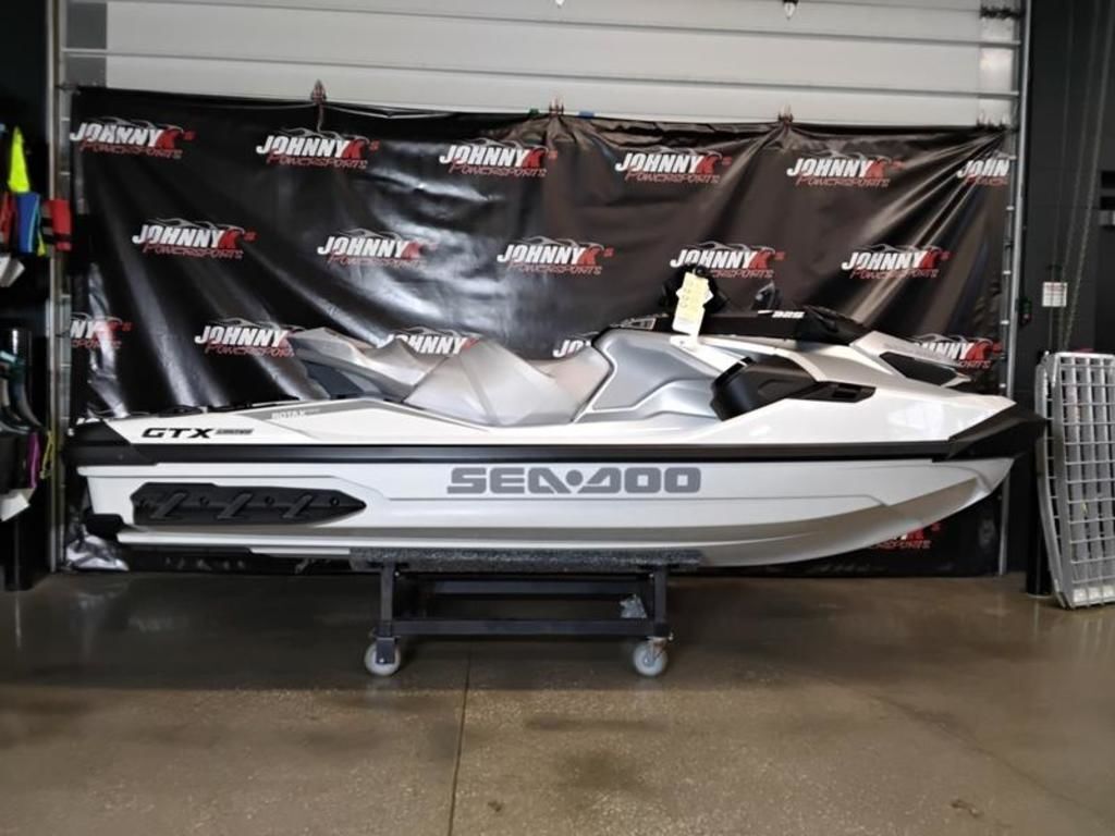 2026 Sea-Doo GTX Limited 325 White Pearl Premium LIMITED 325 in Niles, OH