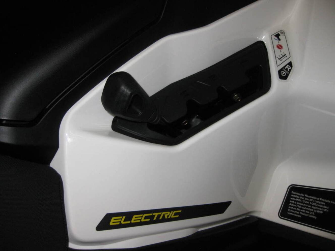A photo of this 2026 Can-Am Outlander Electric MAX