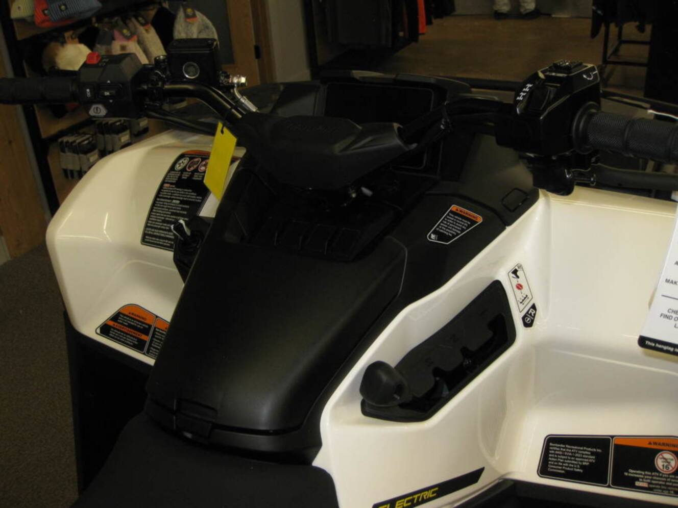 A photo of this 2026 Can-Am Outlander Electric MAX