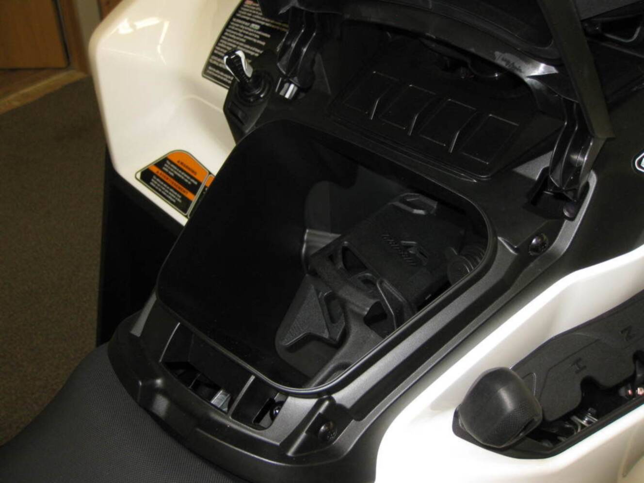A photo of this 2026 Can-Am Outlander Electric MAX