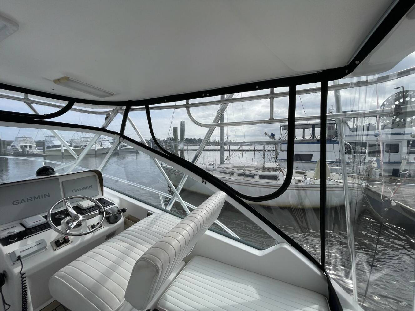 A photo of this 2007 Luhrs 31 Open