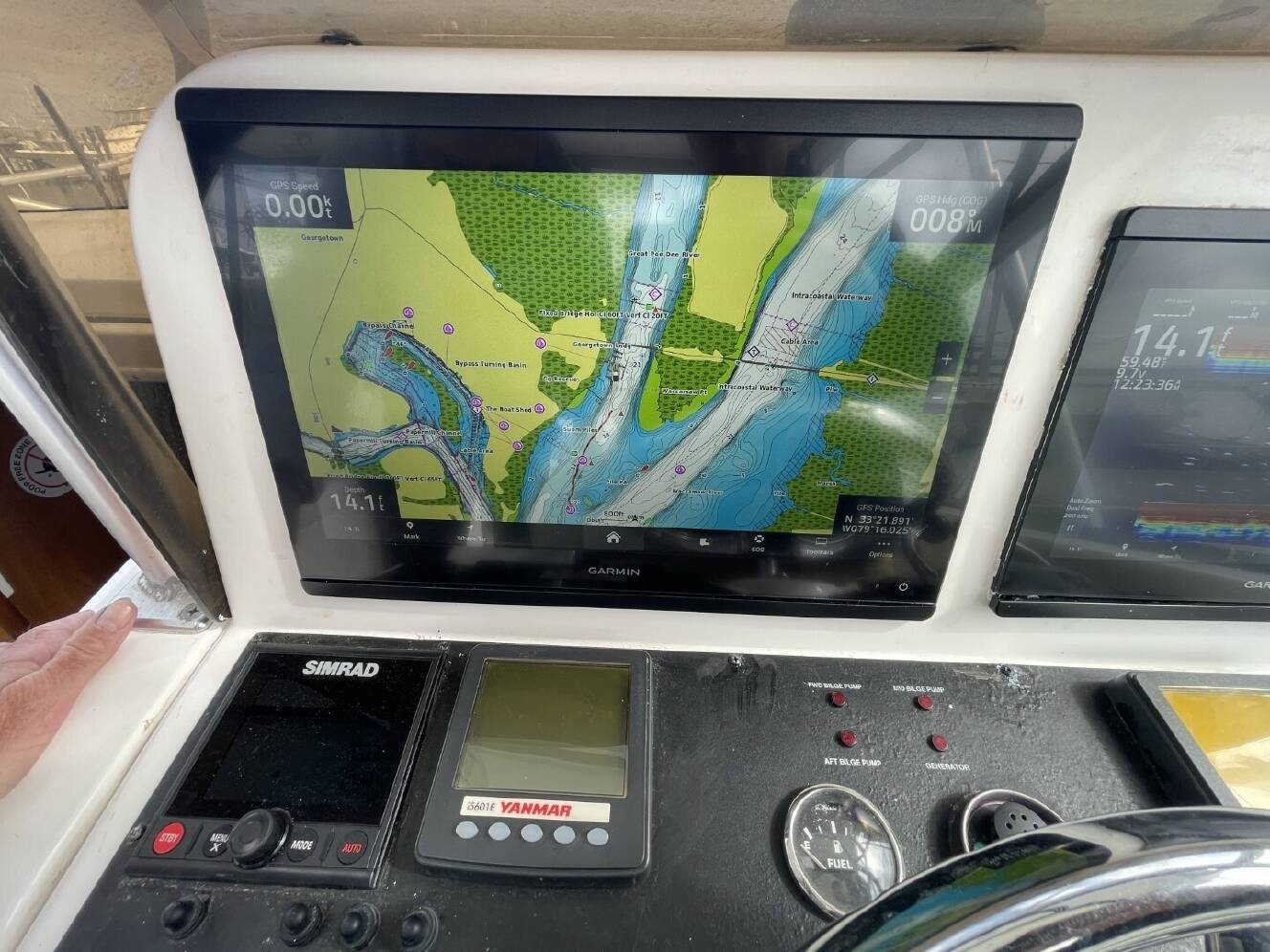 A photo of this 2007 Luhrs 31 Open