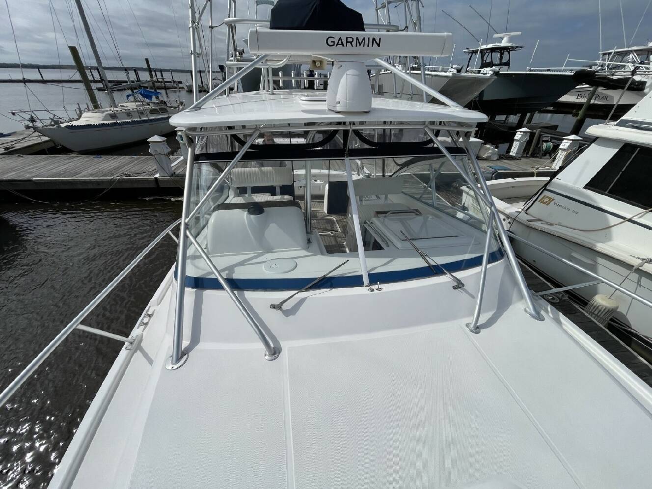 A photo of this 2007 Luhrs 31 Open