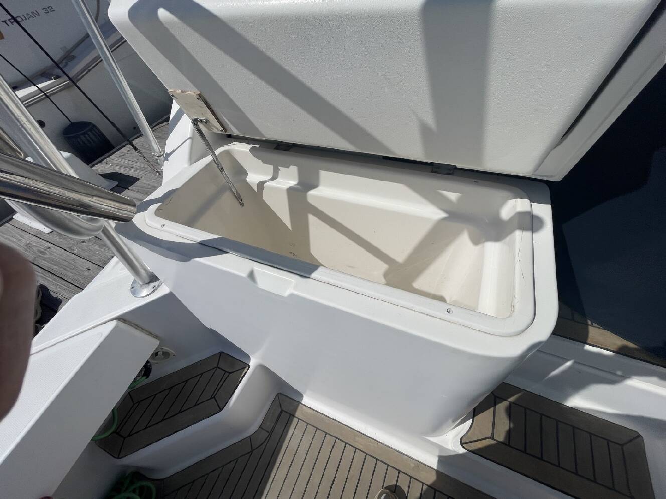 A photo of this 2007 Luhrs 31 Open