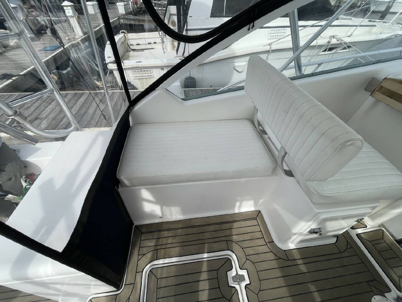 A photo of this 2007 Luhrs 31 Open