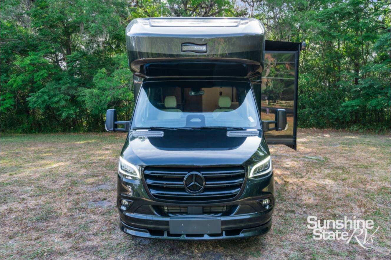A photo of this 2026 Newmar Freedom Aire 2515 Std