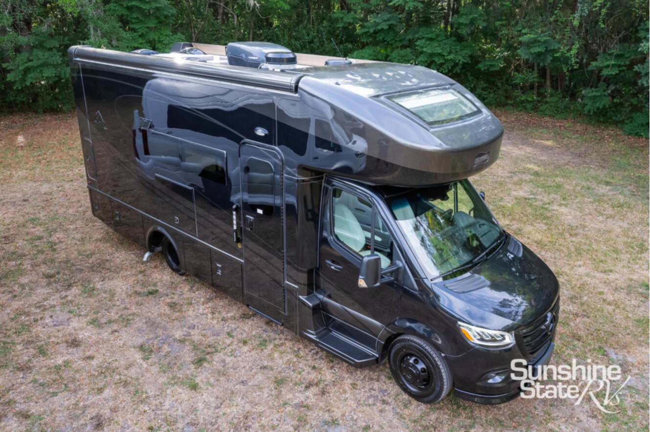 A photo of this 2026 Newmar Freedom Aire 2515 Std