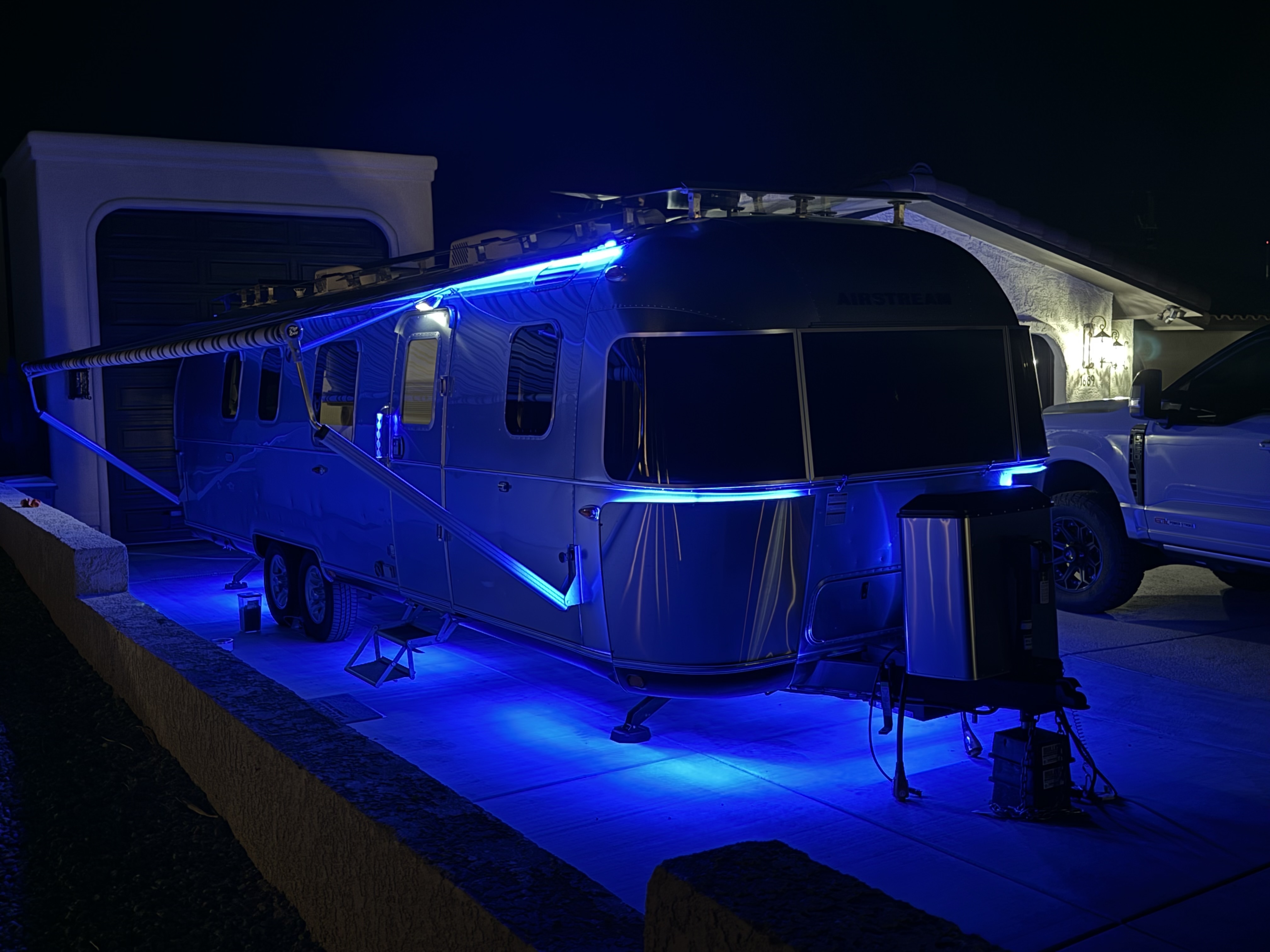 2025 Airstream CLASSIC 33RB RV
