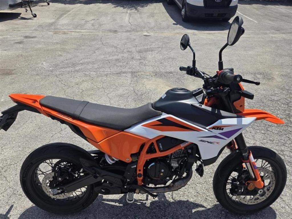 2026 KTM 390 SMC R 390 R in Louisville, KY