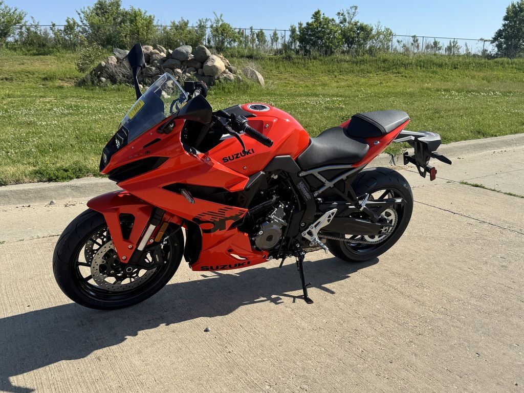 2026 Suzuki GSX R8 Orange 8R in Cedar Falls, IA