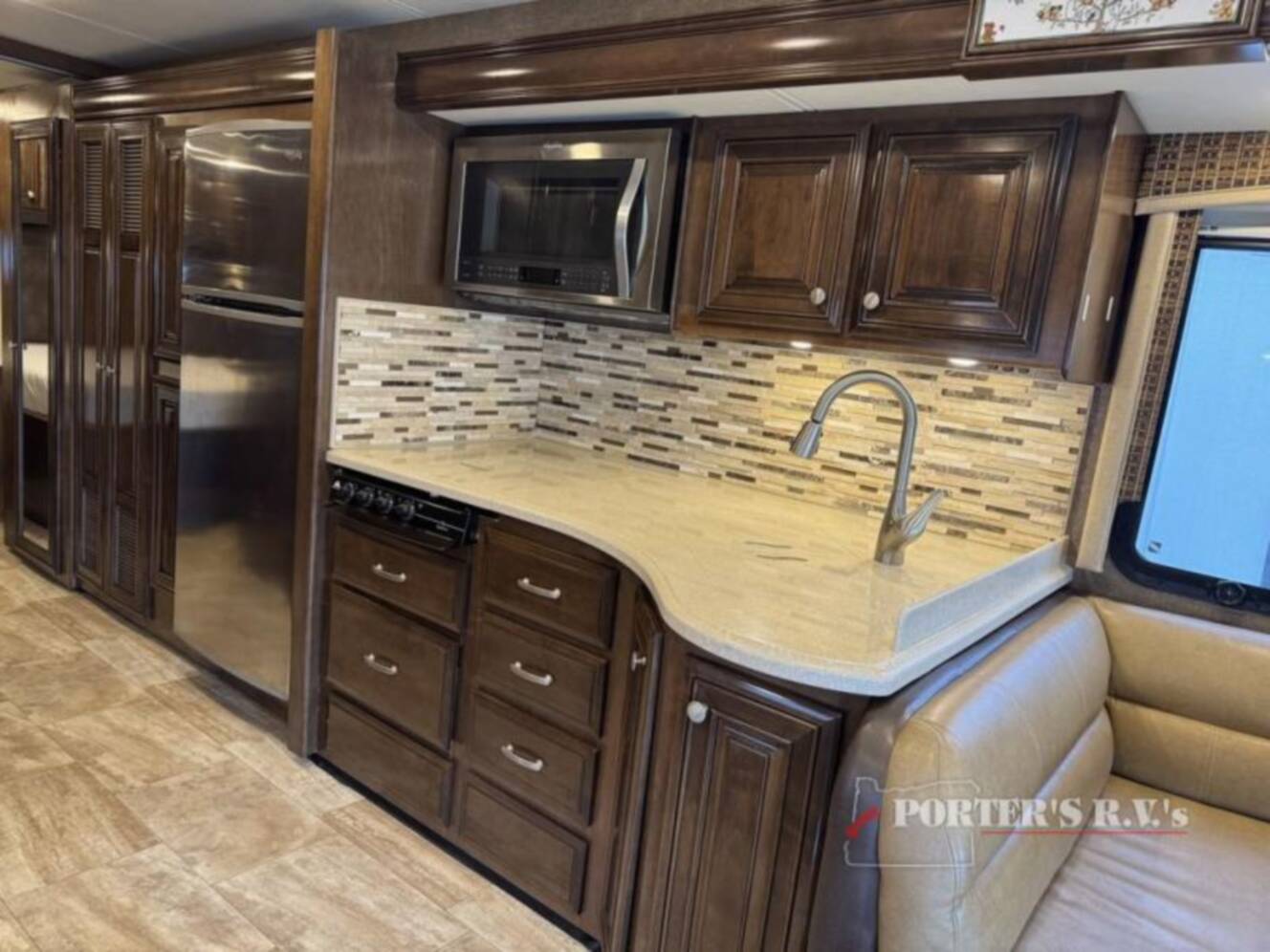 A photo of this 2017 Thor Motor Coach Palazzo 33.2