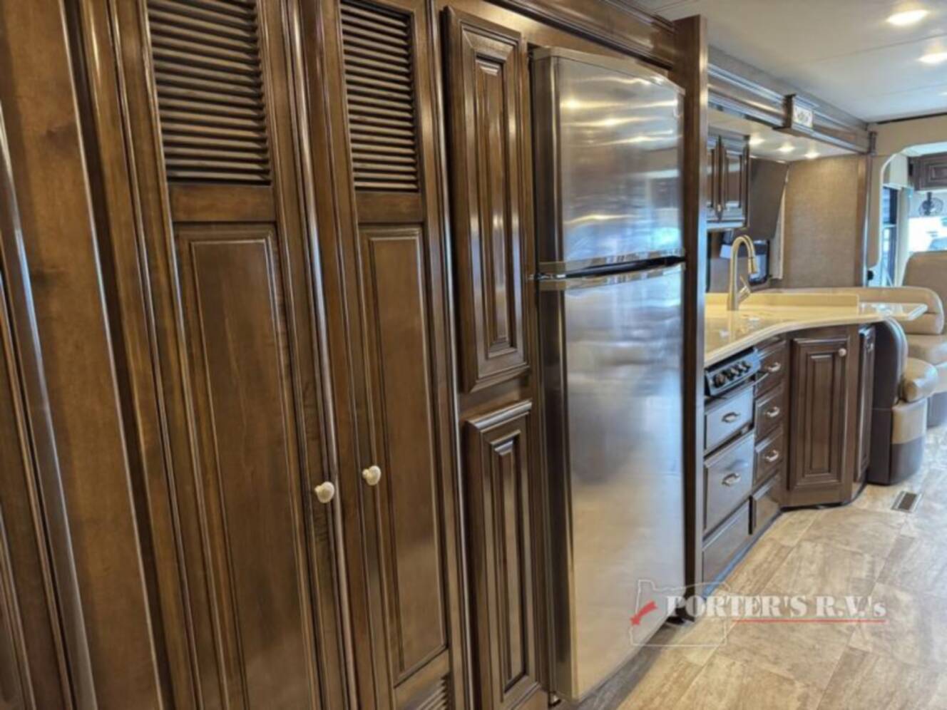 A photo of this 2017 Thor Motor Coach Palazzo 33.2