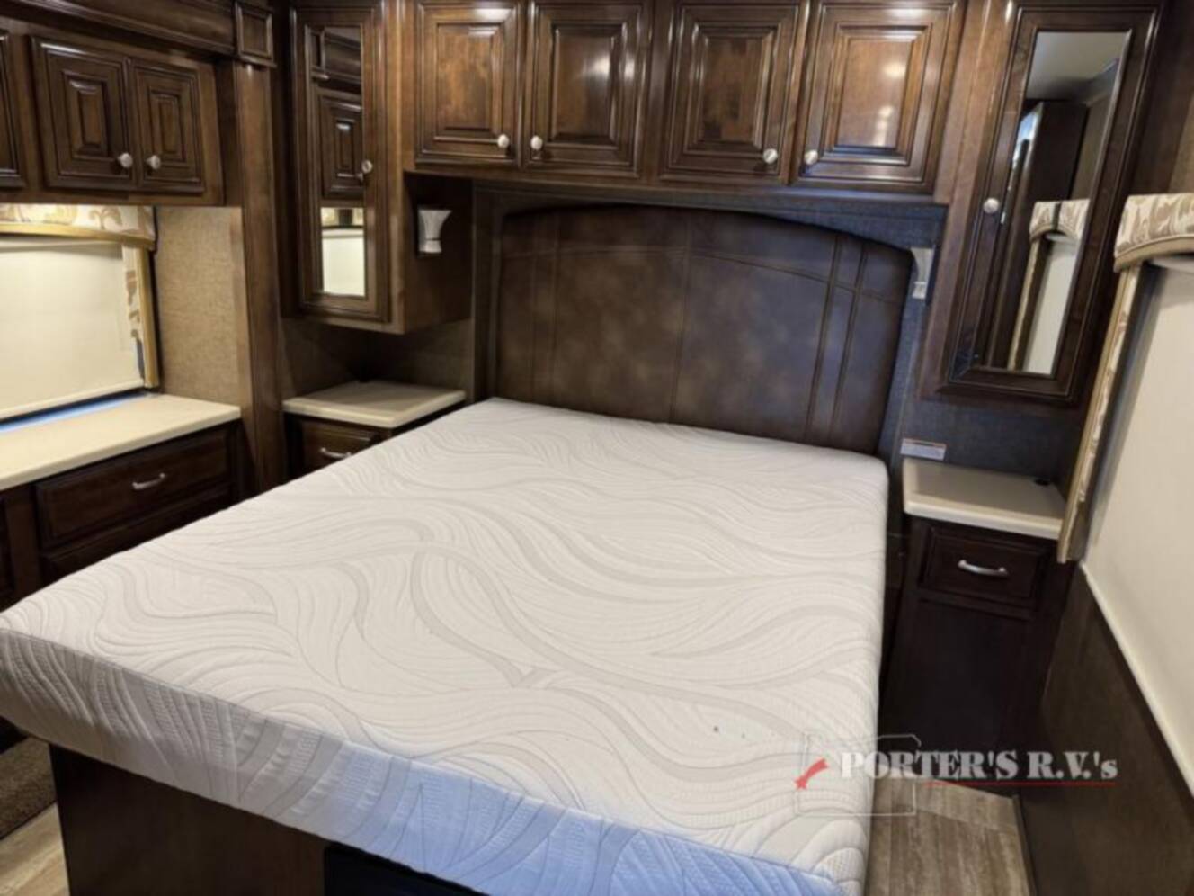 A photo of this 2017 Thor Motor Coach Palazzo 33.2