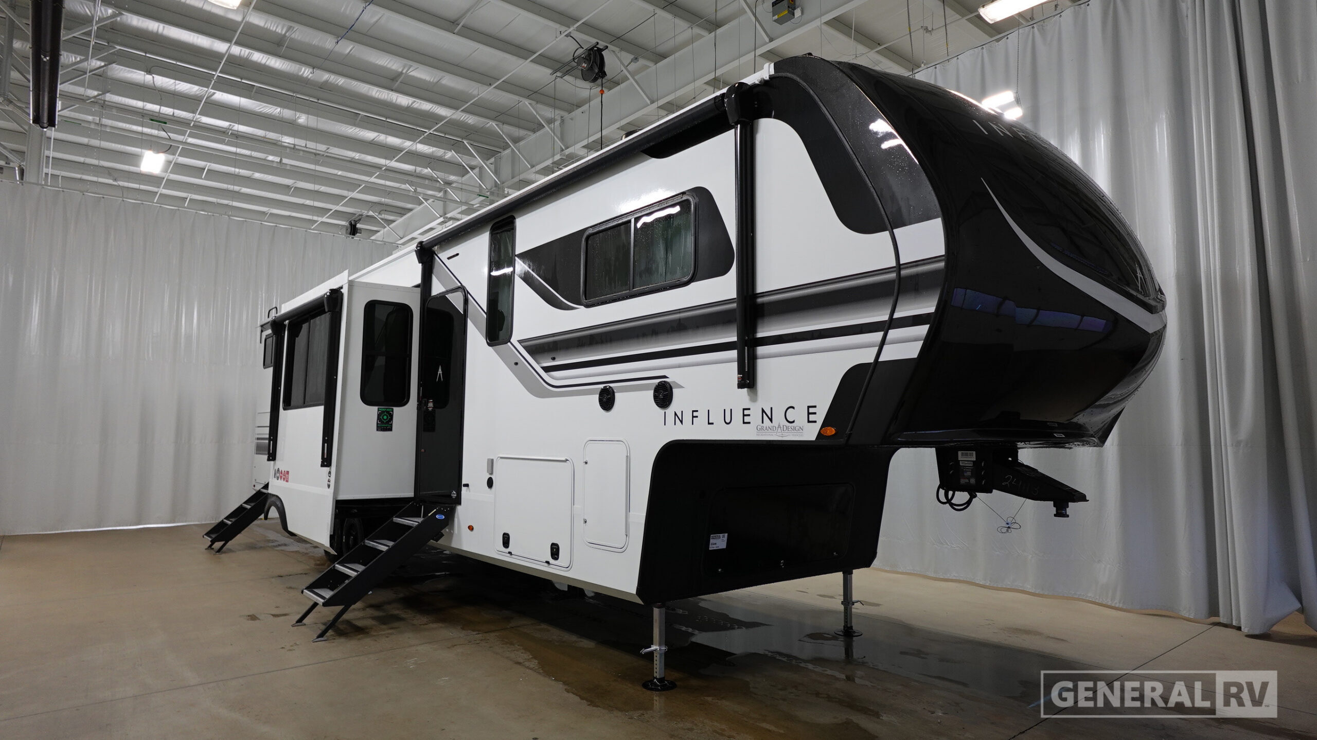 2026 Grand Design SOLITUDE-I 3904BH in brownstown MI