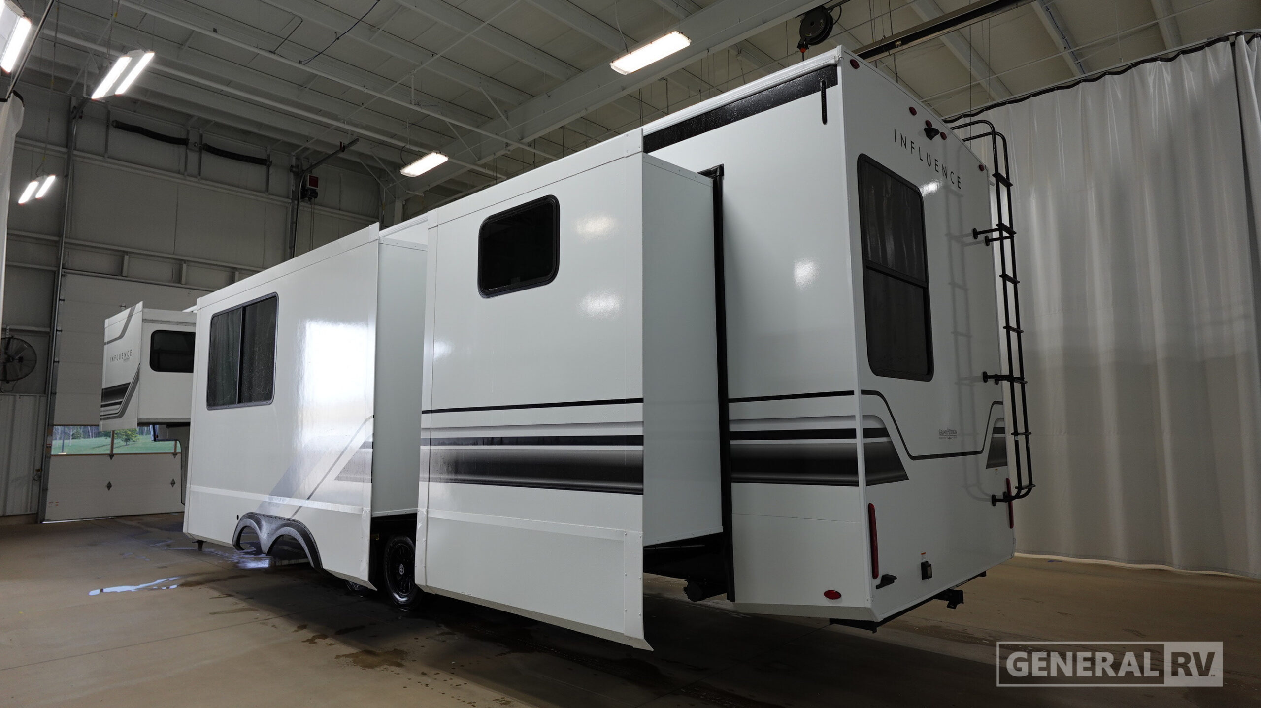 2026 Grand Design SOLITUDE-I 3904BH in brownstown MI