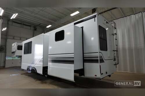 2026 Grand Design SOLITUDE-I 3904BH in brownstown MI