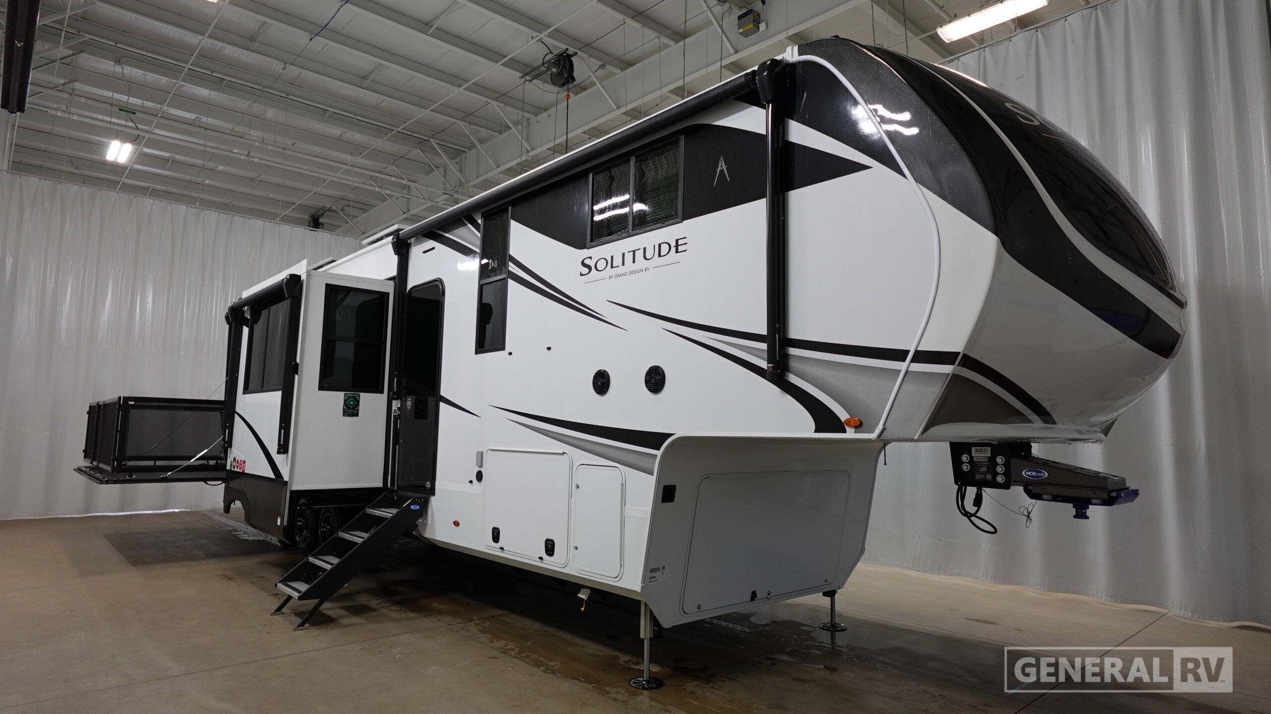 2026 Grand Design SOLITUDE 414LJMJ in birch run MI