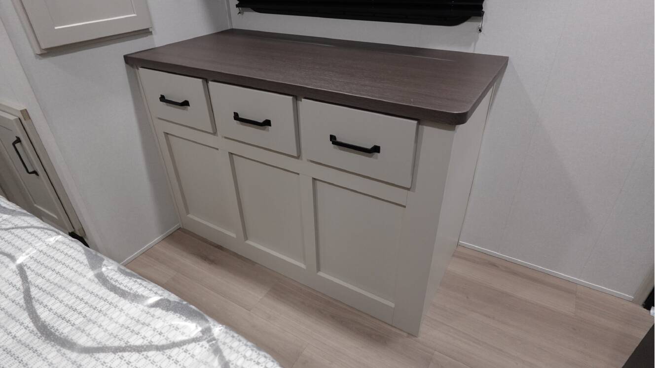 A photo of this 2026 Grand Design MOMENTUM 25G