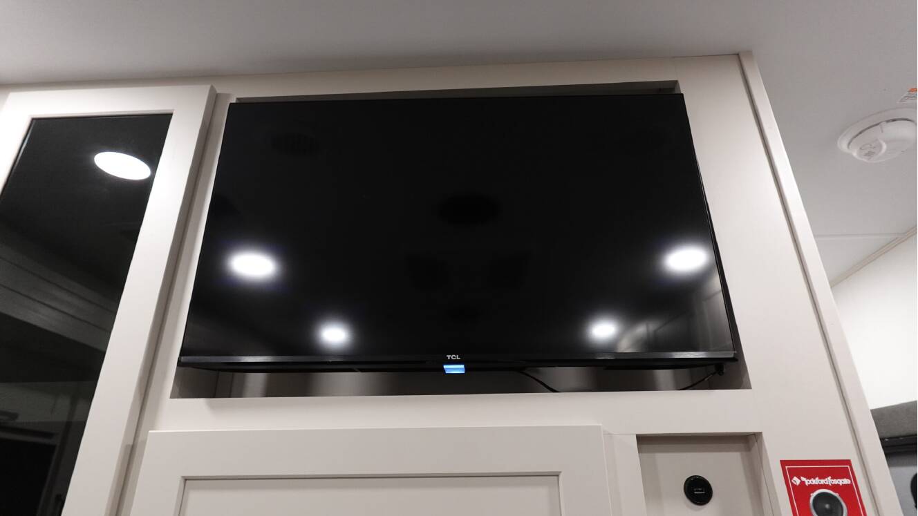 A photo of this 2026 Grand Design MOMENTUM 25G