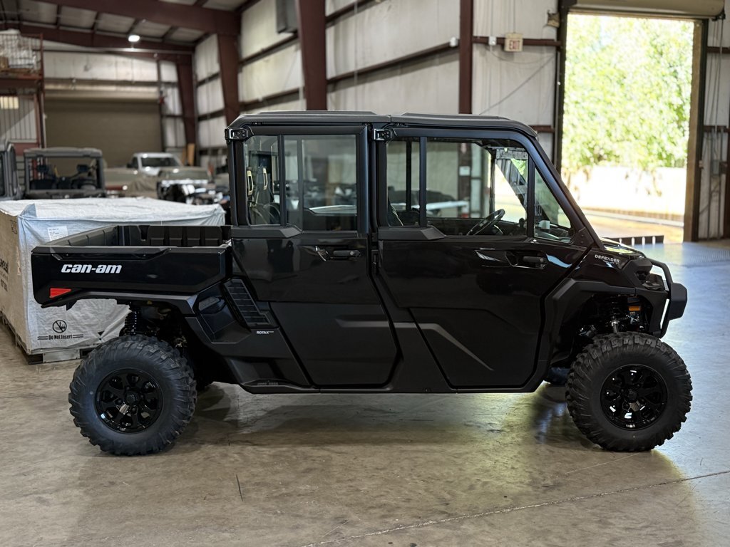 2026 Can-Am DEF MAX XTCAB HD11 XT CAB HD11 in Houston, TX