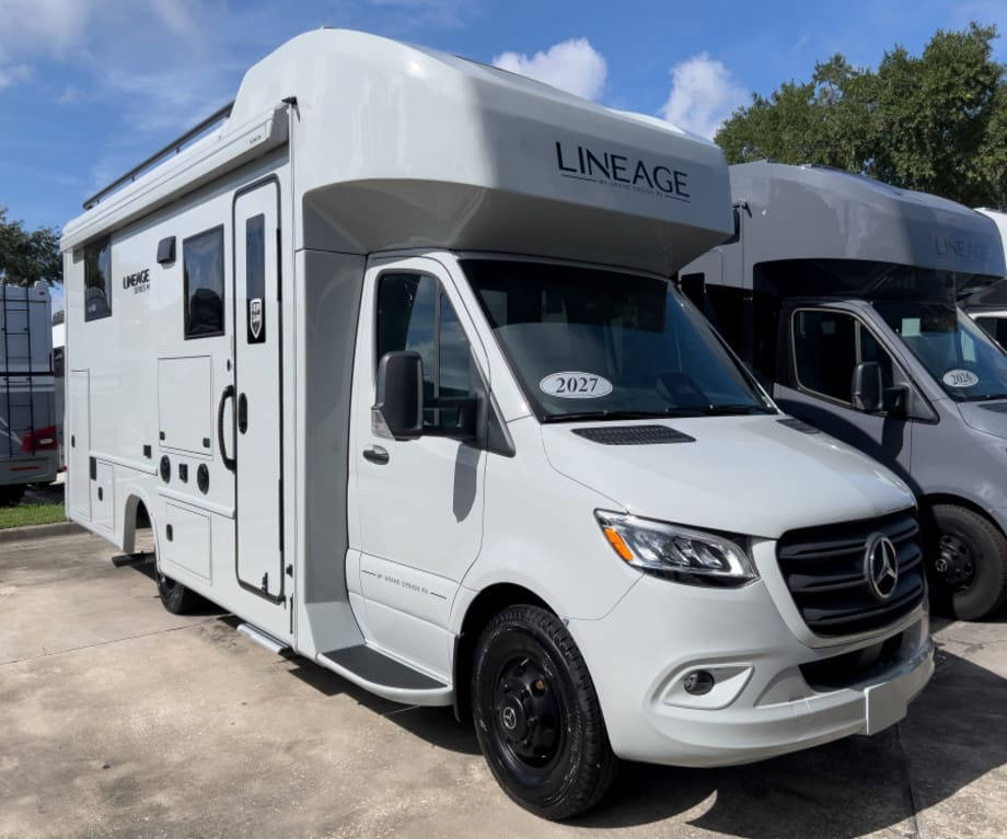 2027 Grand Design LINEAGE SERIES M 25TK-FBP in sanford FL