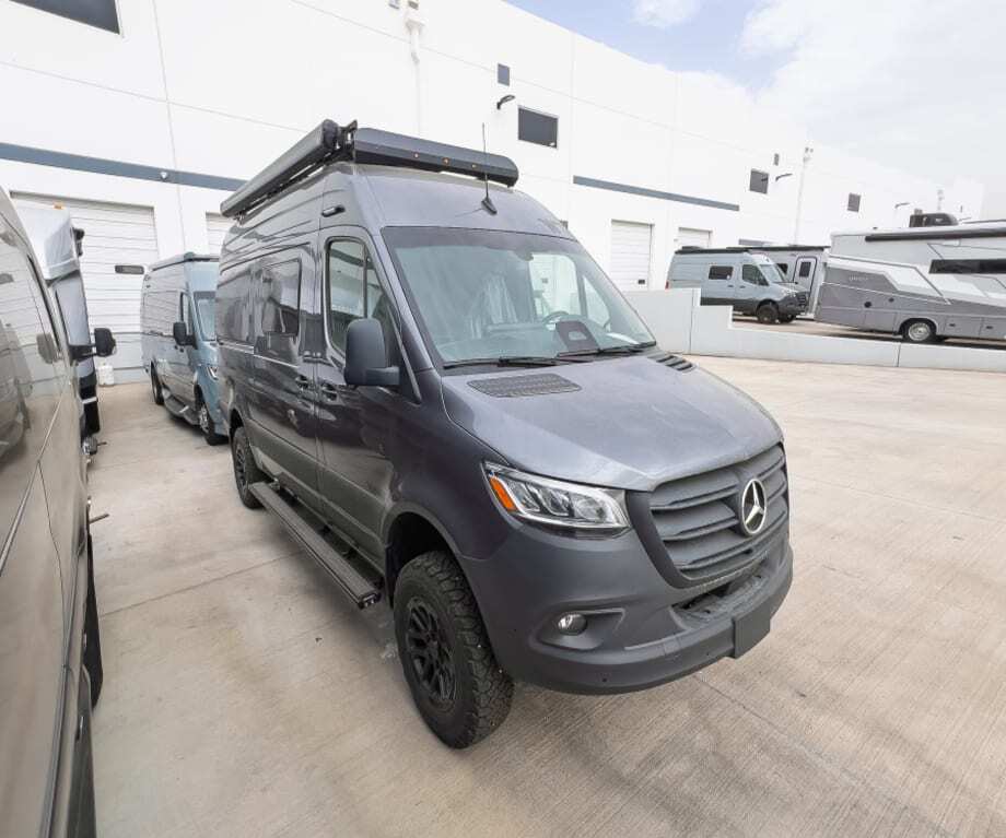 2027 Winnebago REVEL SPORT BMB44N in mesa AZ